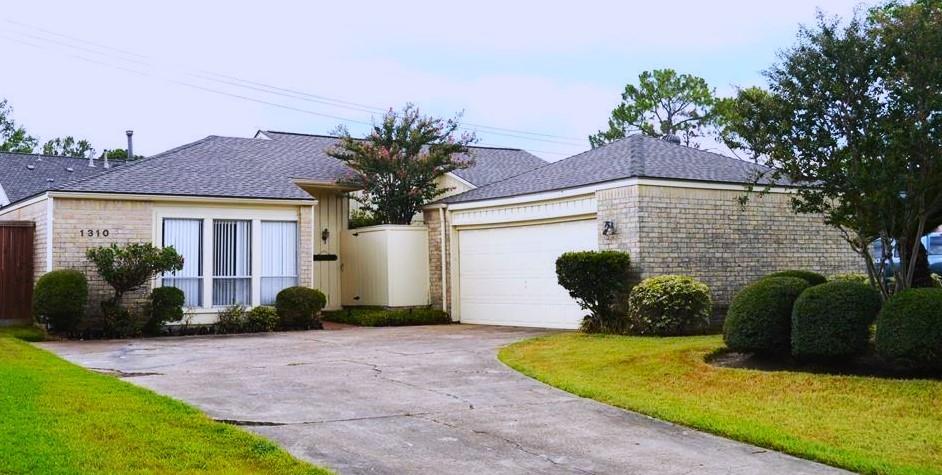 1310 S Kirkwood Road — photo