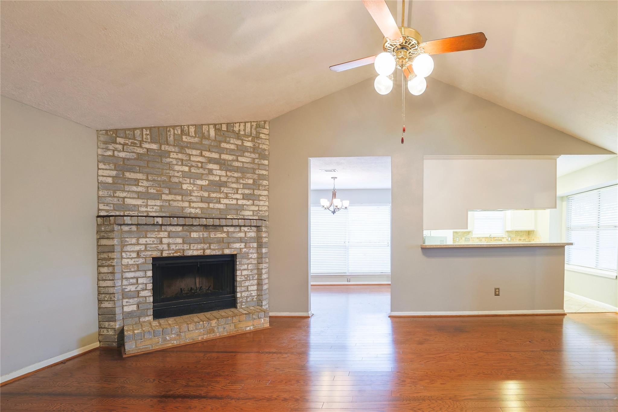 9844 Oriole, Conroe, TX 77385 — photo 3