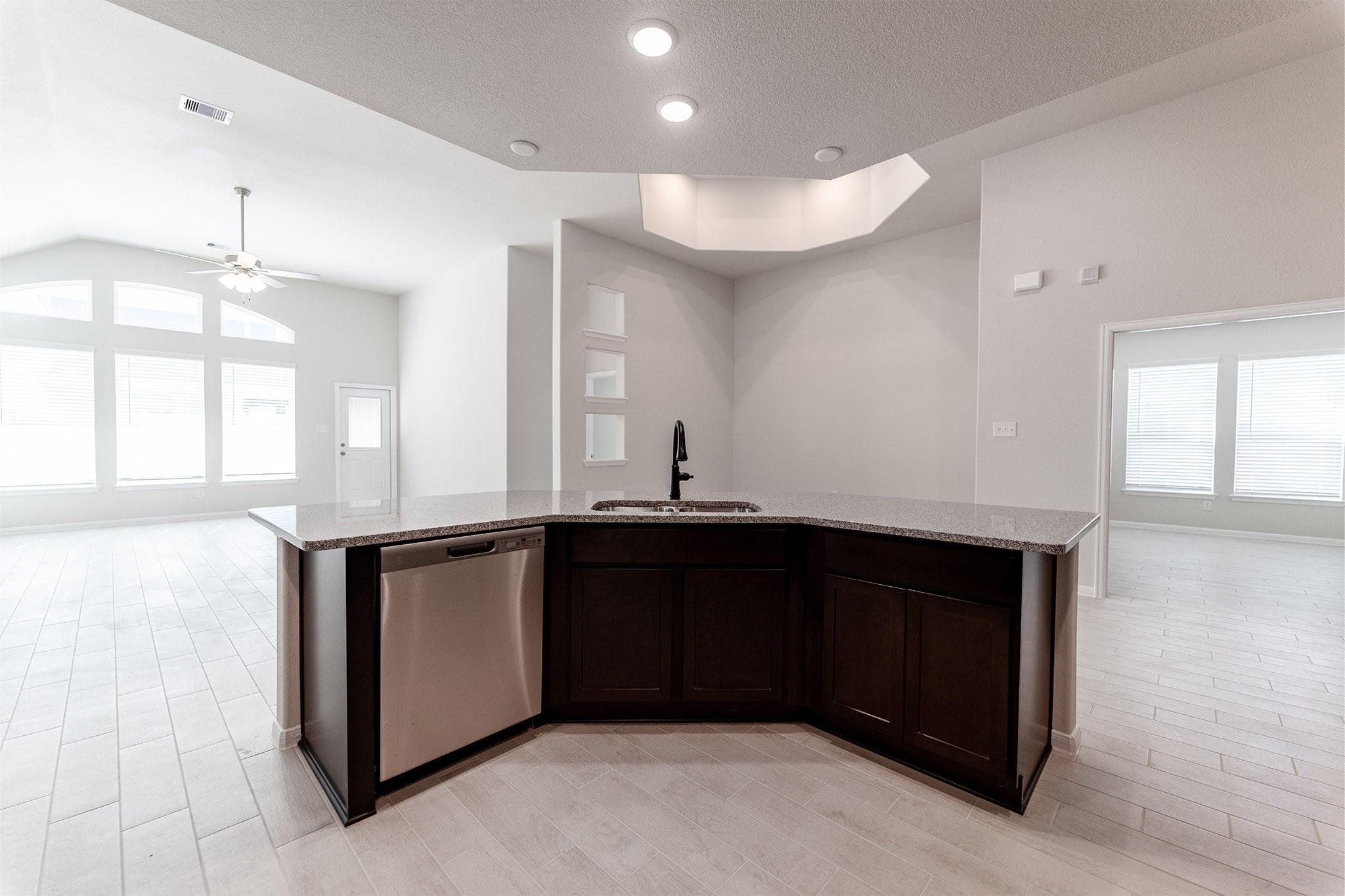 2826 Obsidian Drive, Rosharon, TX 77583 — photo 3