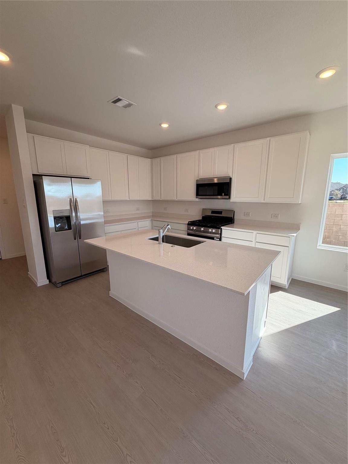 2139 Salinas Drive, Rosharon, TX 77583