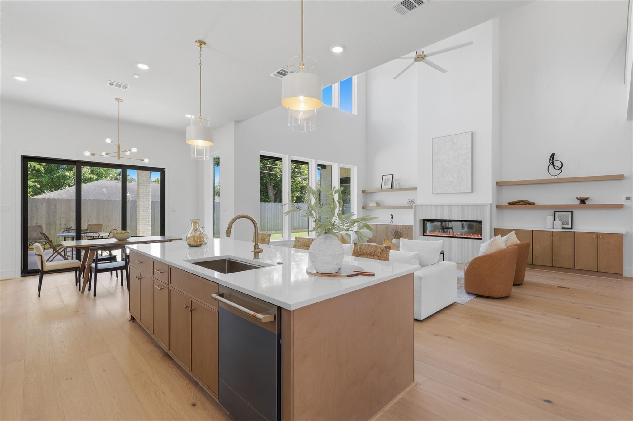 8021 Turquoise Lane — photo