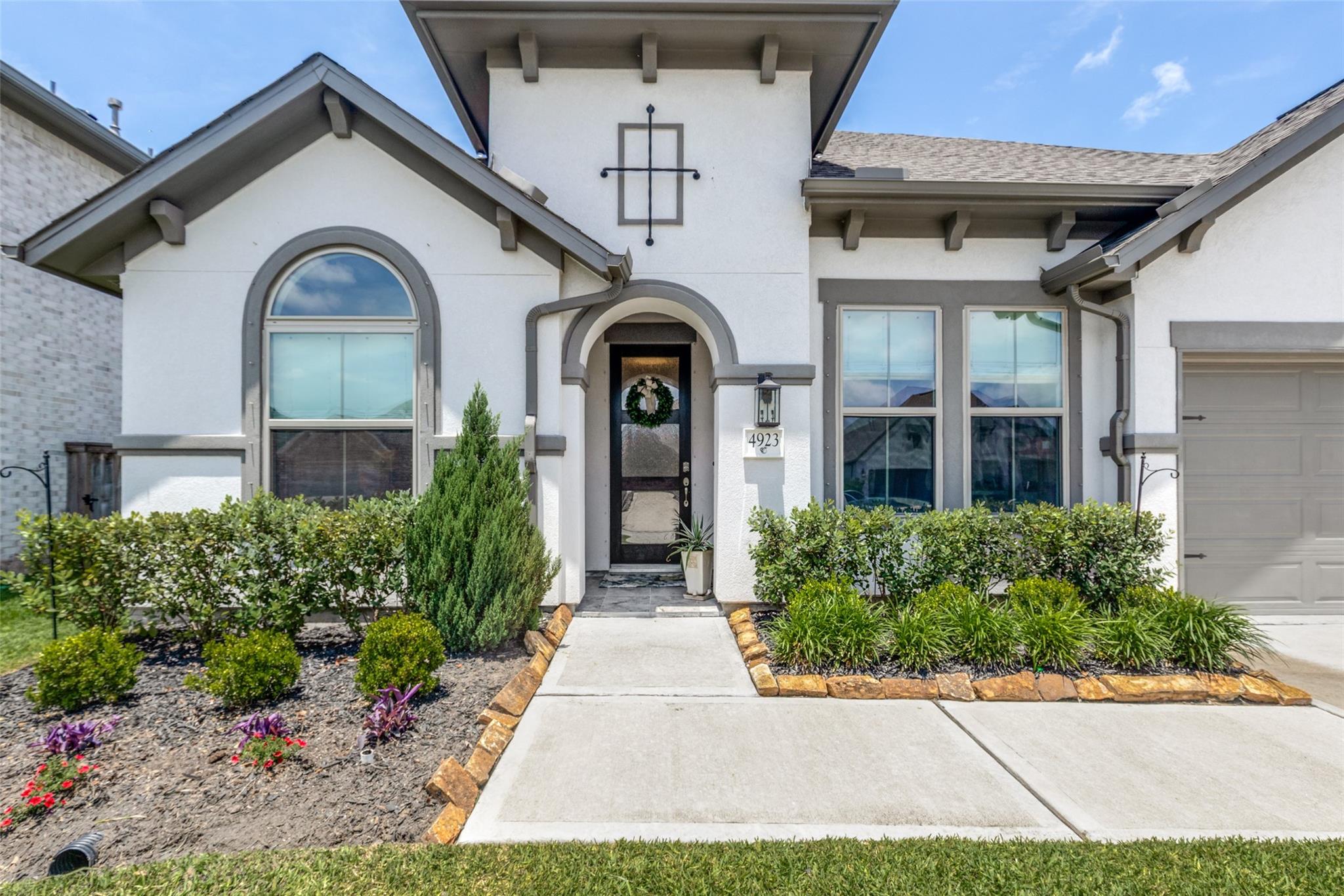 4923 Opal Sunset Court — photo