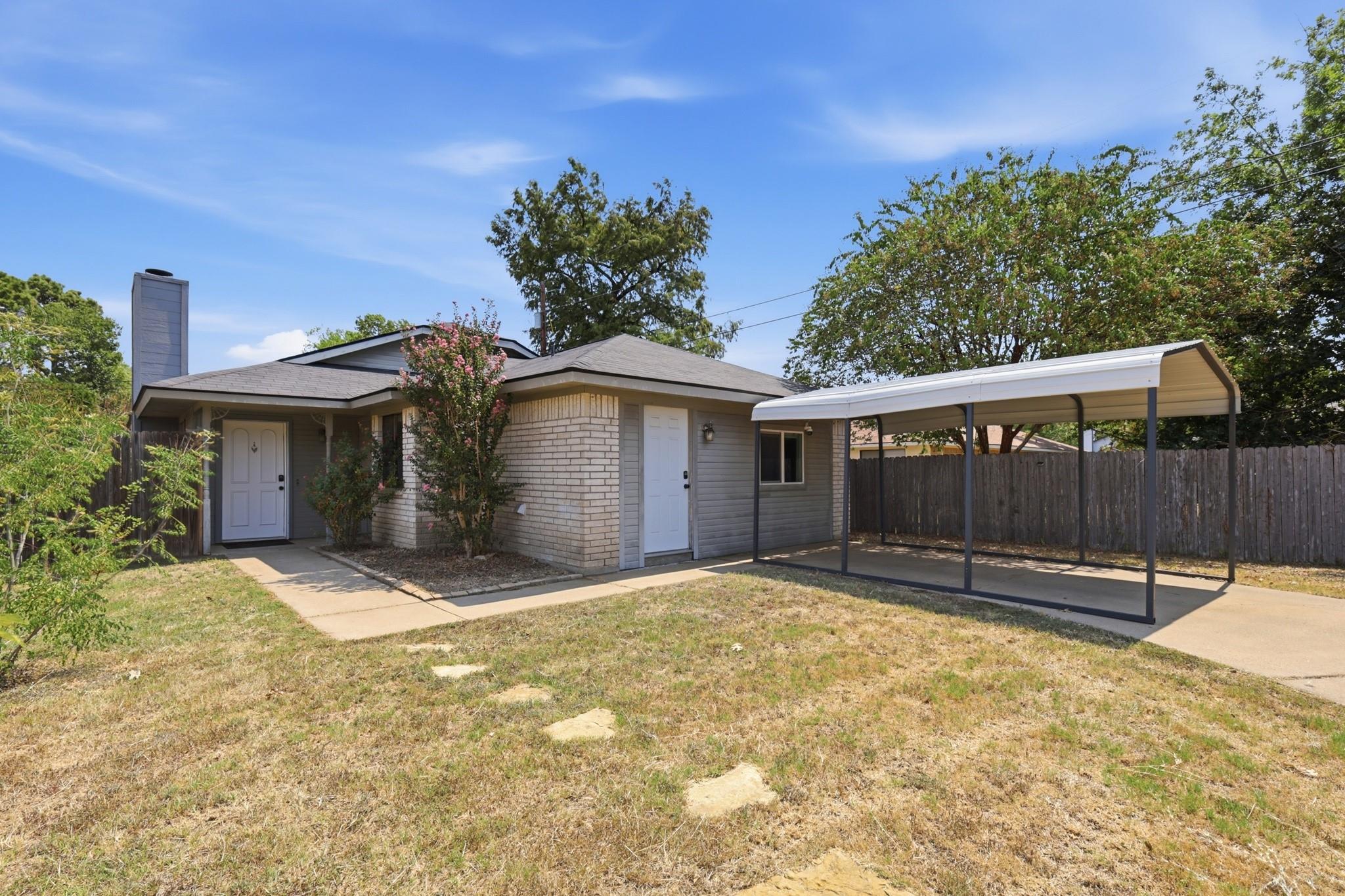 3113 Larkspur Circle — photo