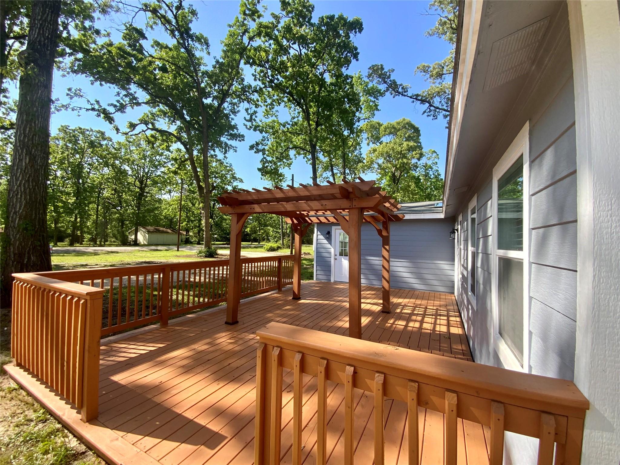 172 Pine Needle Street, Onalaska, TX 77360 — photo 3