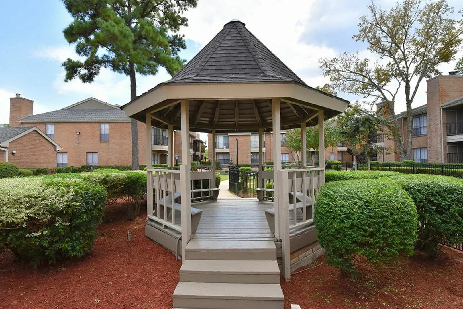 1230 FM 1960 Bypass Road E #807 — photo