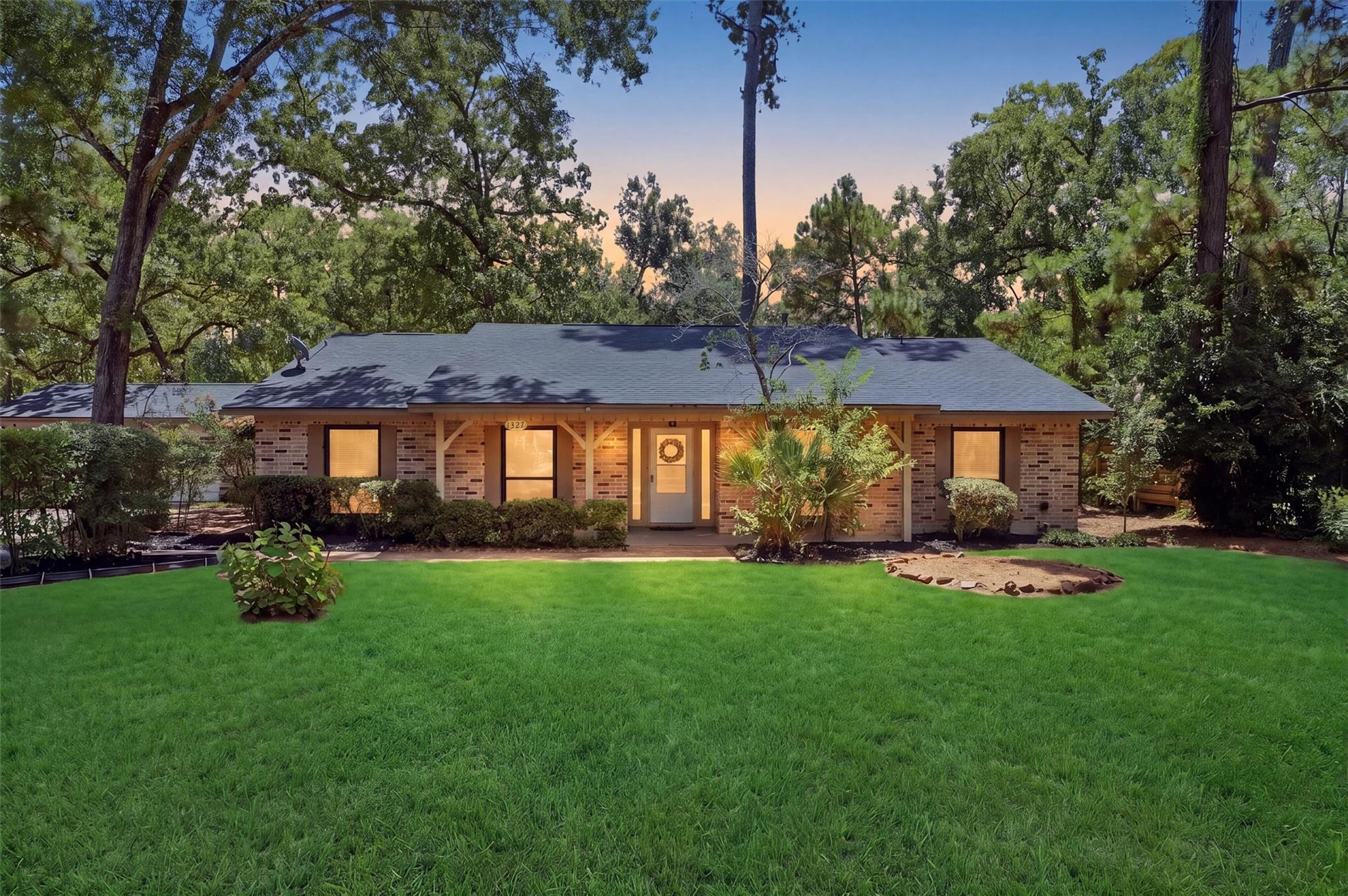 1327 Castle Hill Trail — photo