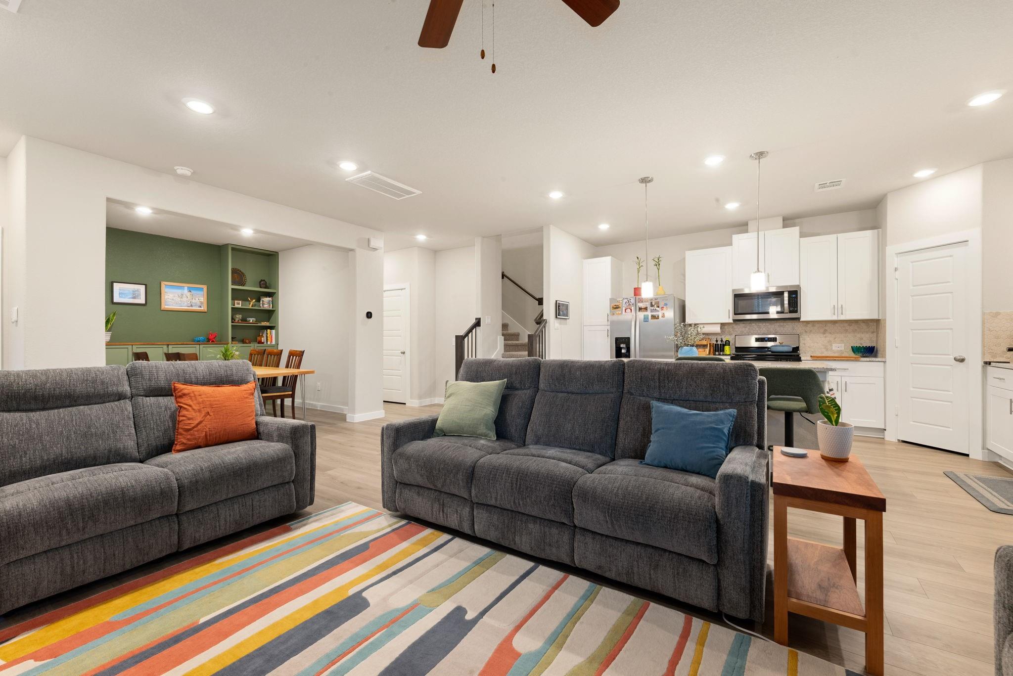 3104 Valley Peak Drive — photo