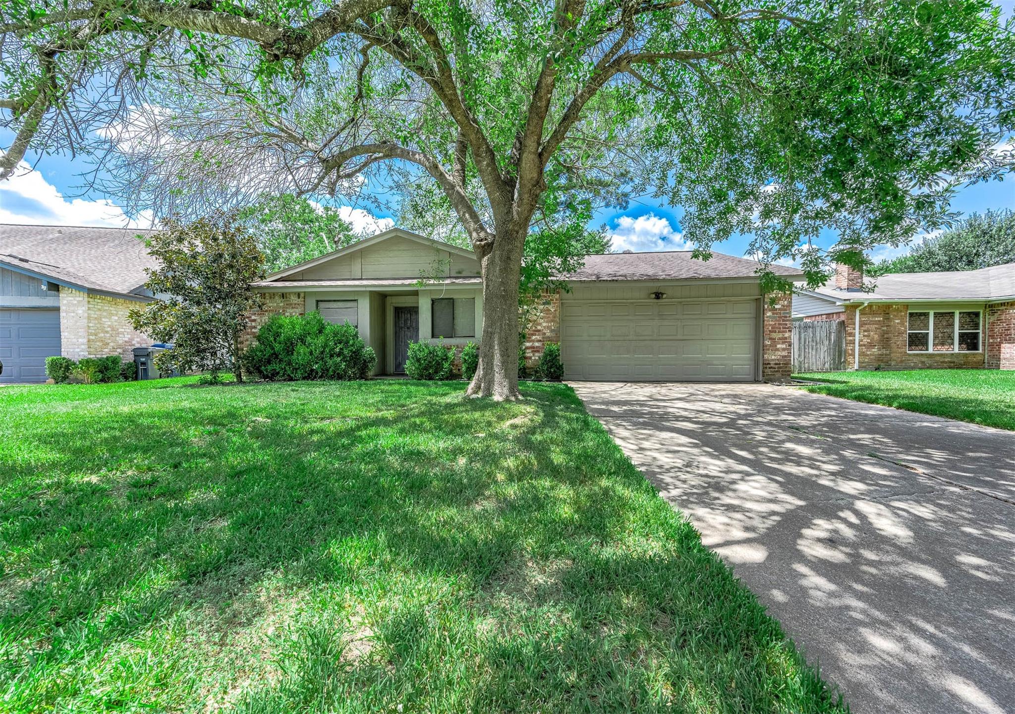 17035 Seven Pines Drive — photo