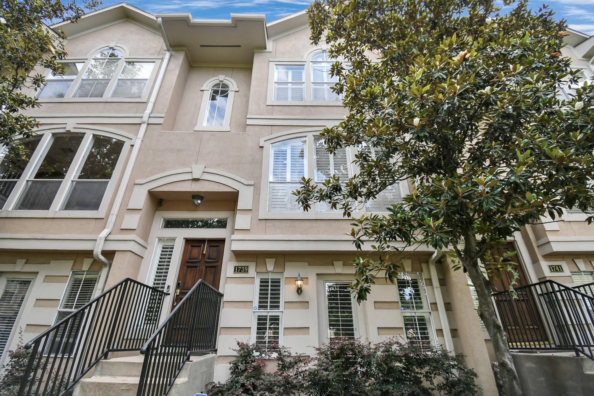 1739 French Village Drive — photo