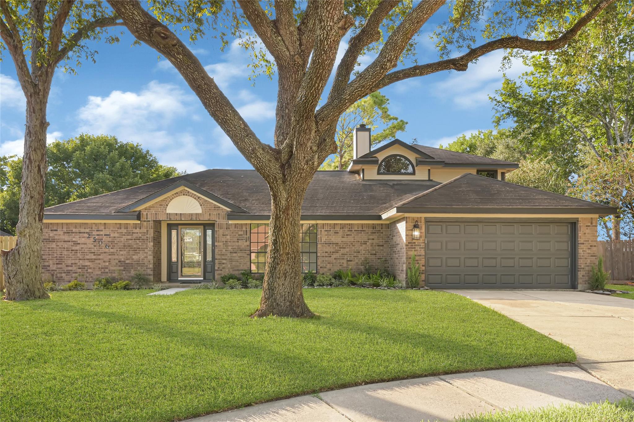 2506 Walnut Grove Court — photo