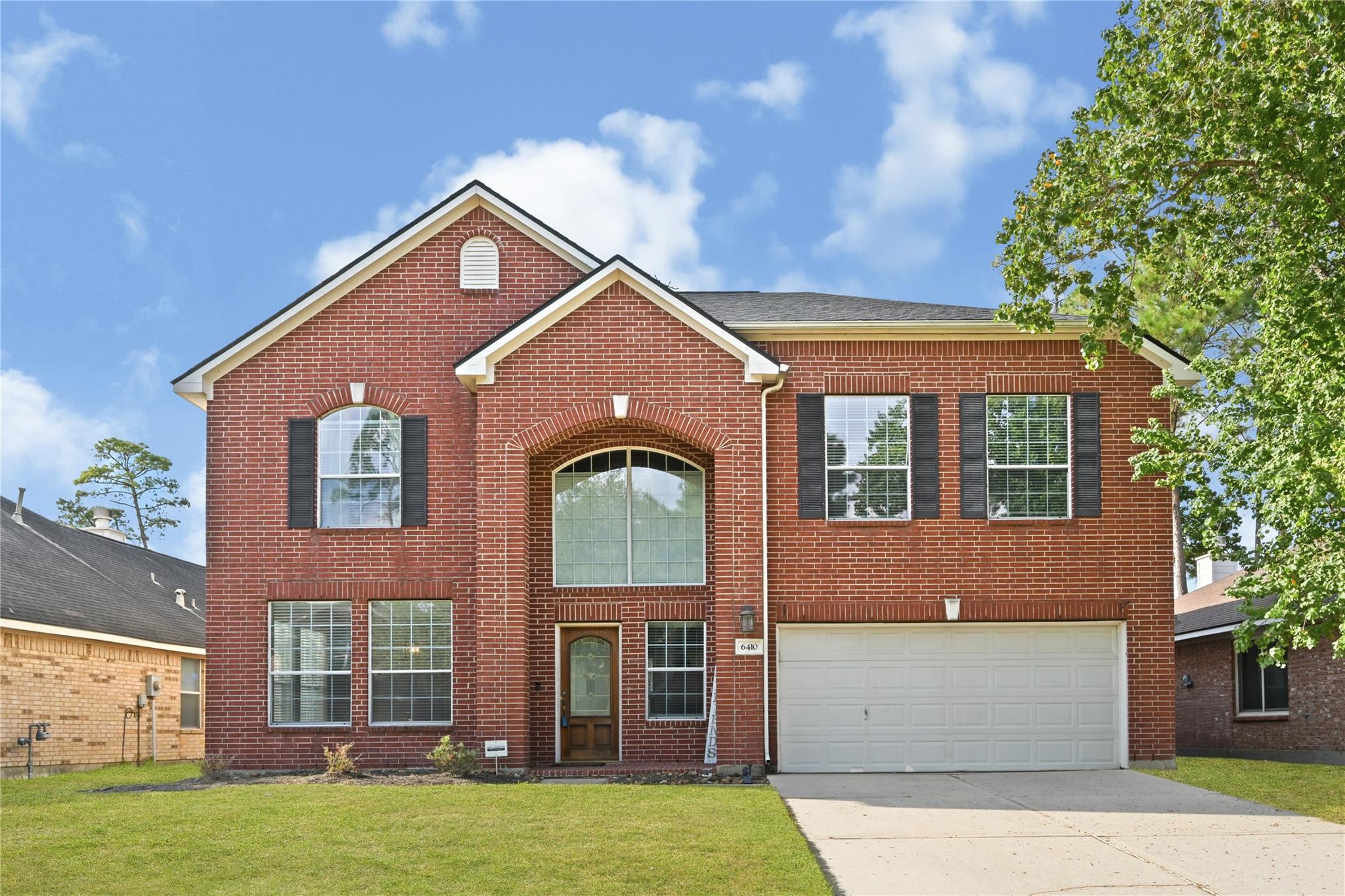 6410 Sparrows Glen Lane — photo