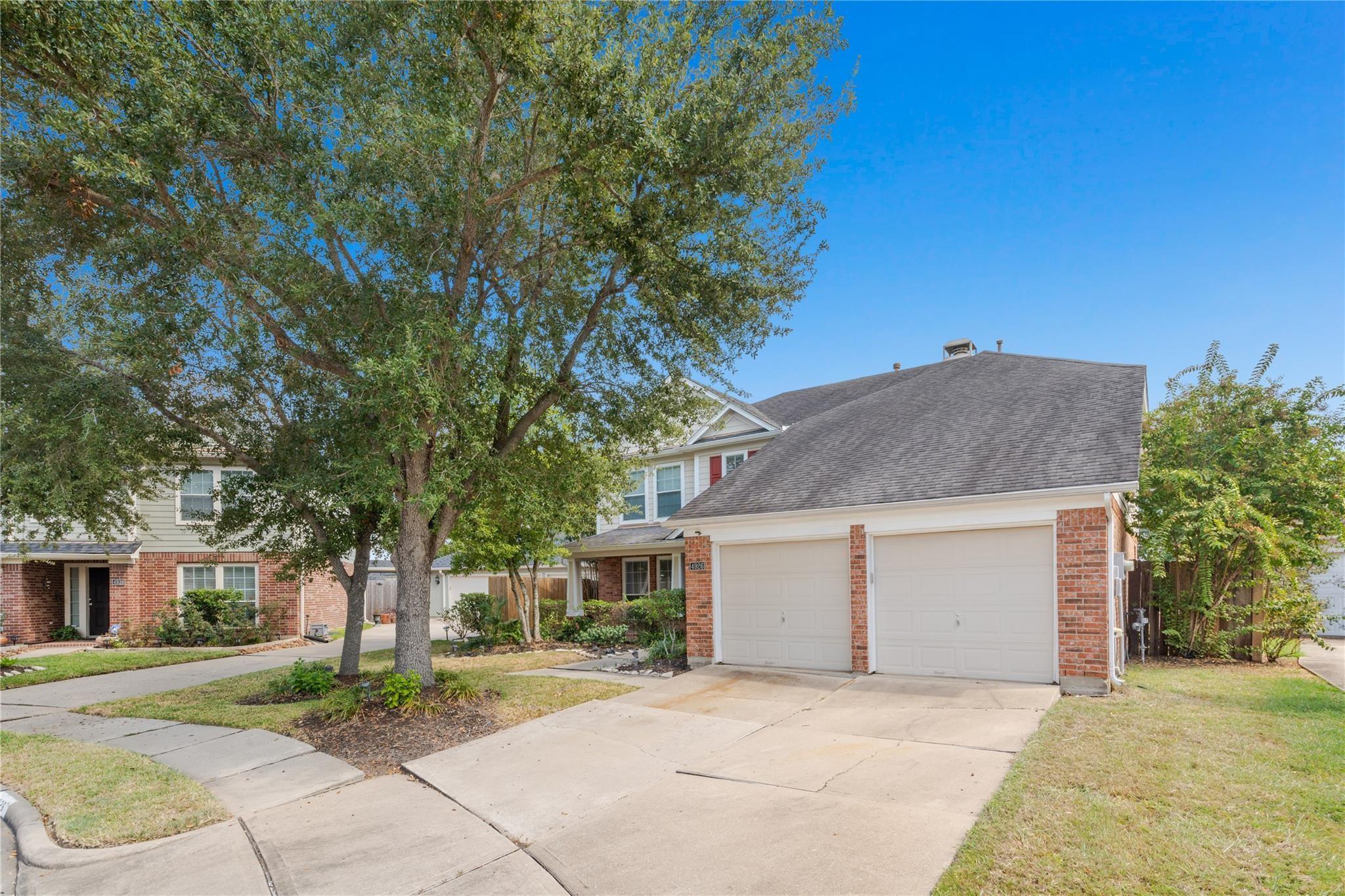 4926 Lake Gladewater Court — photo