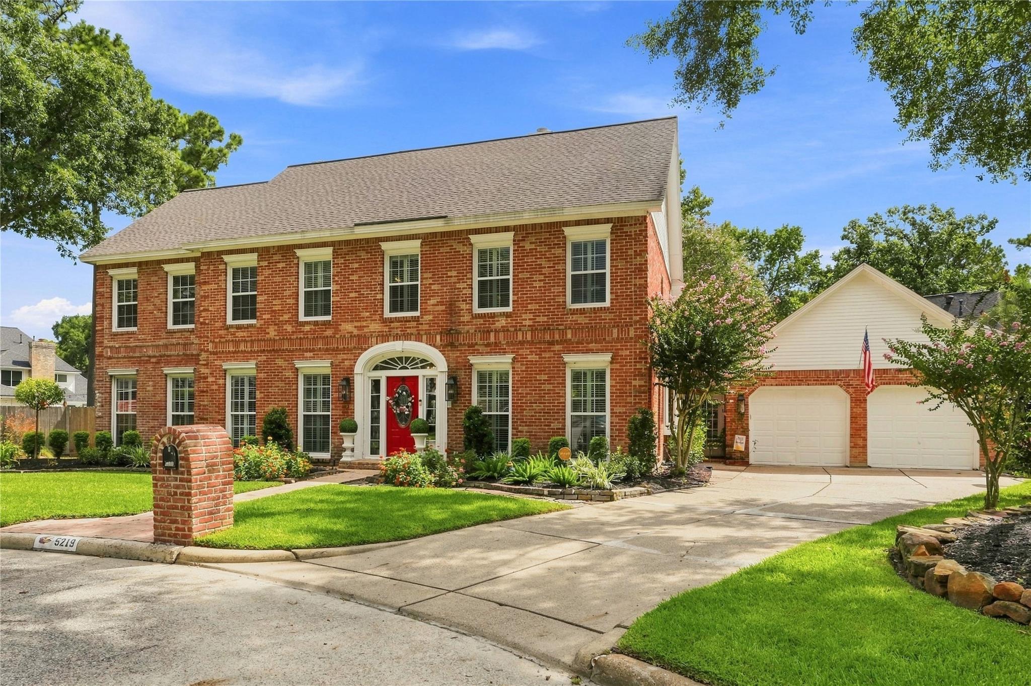 5219 Laurelwood Drive — photo