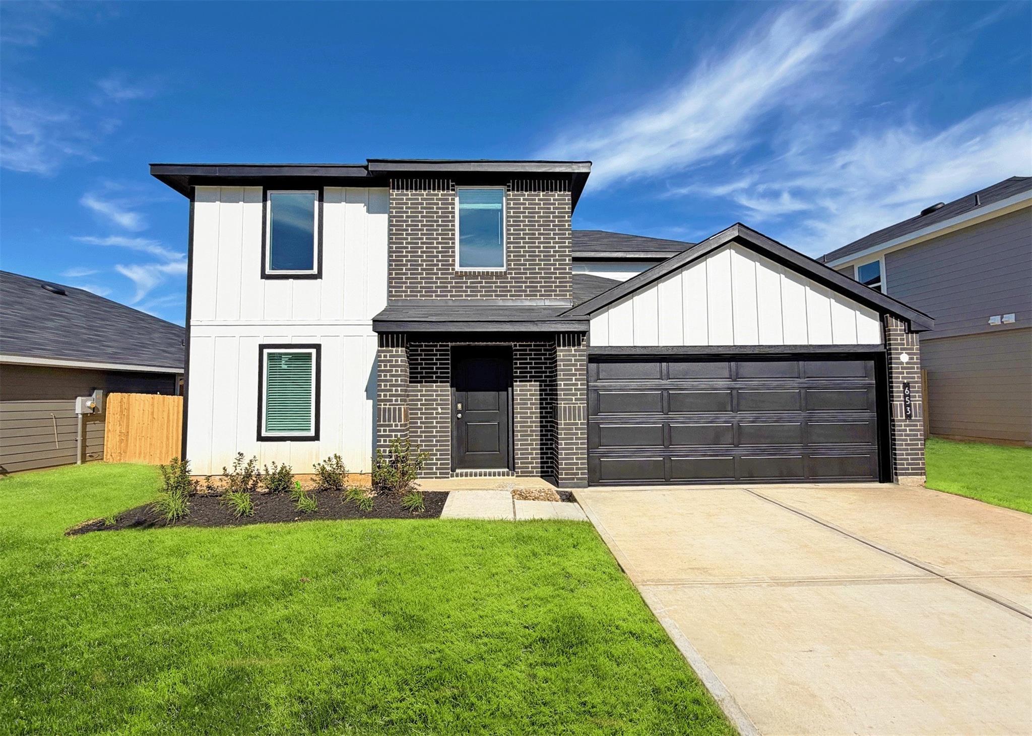 653 Iron Horse Drive — photo