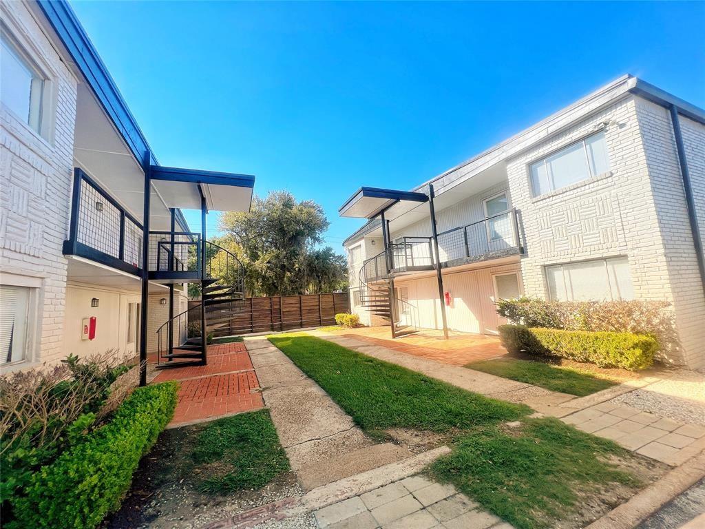 5415 Scott St Street #1 — photo