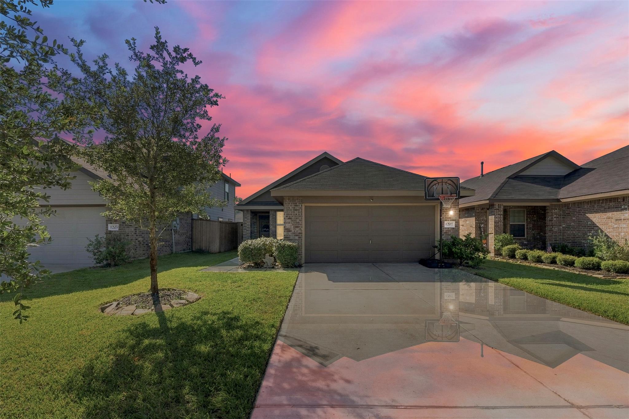 1207 Blue Hazel Court — photo