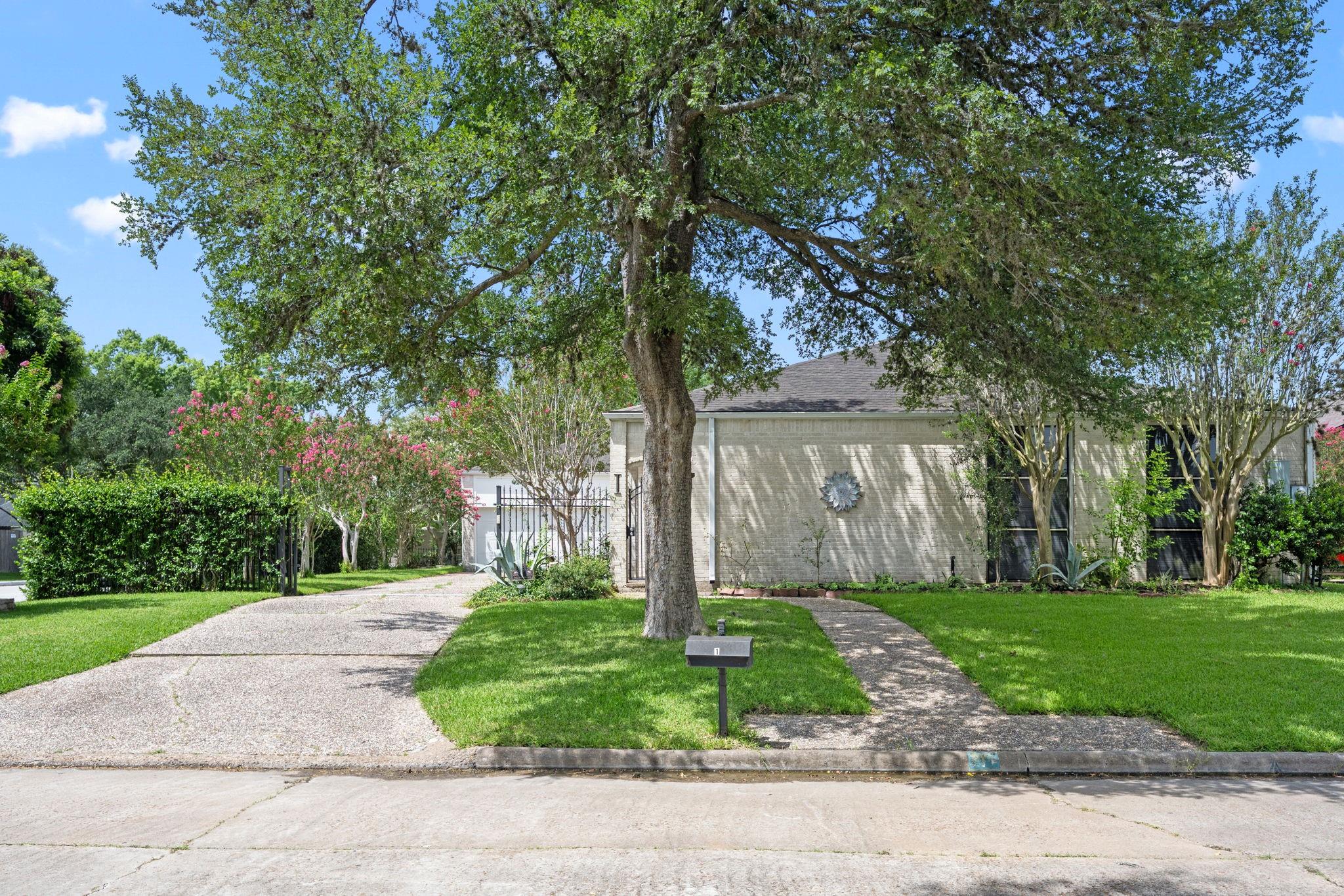 1 Wellington Lane — photo
