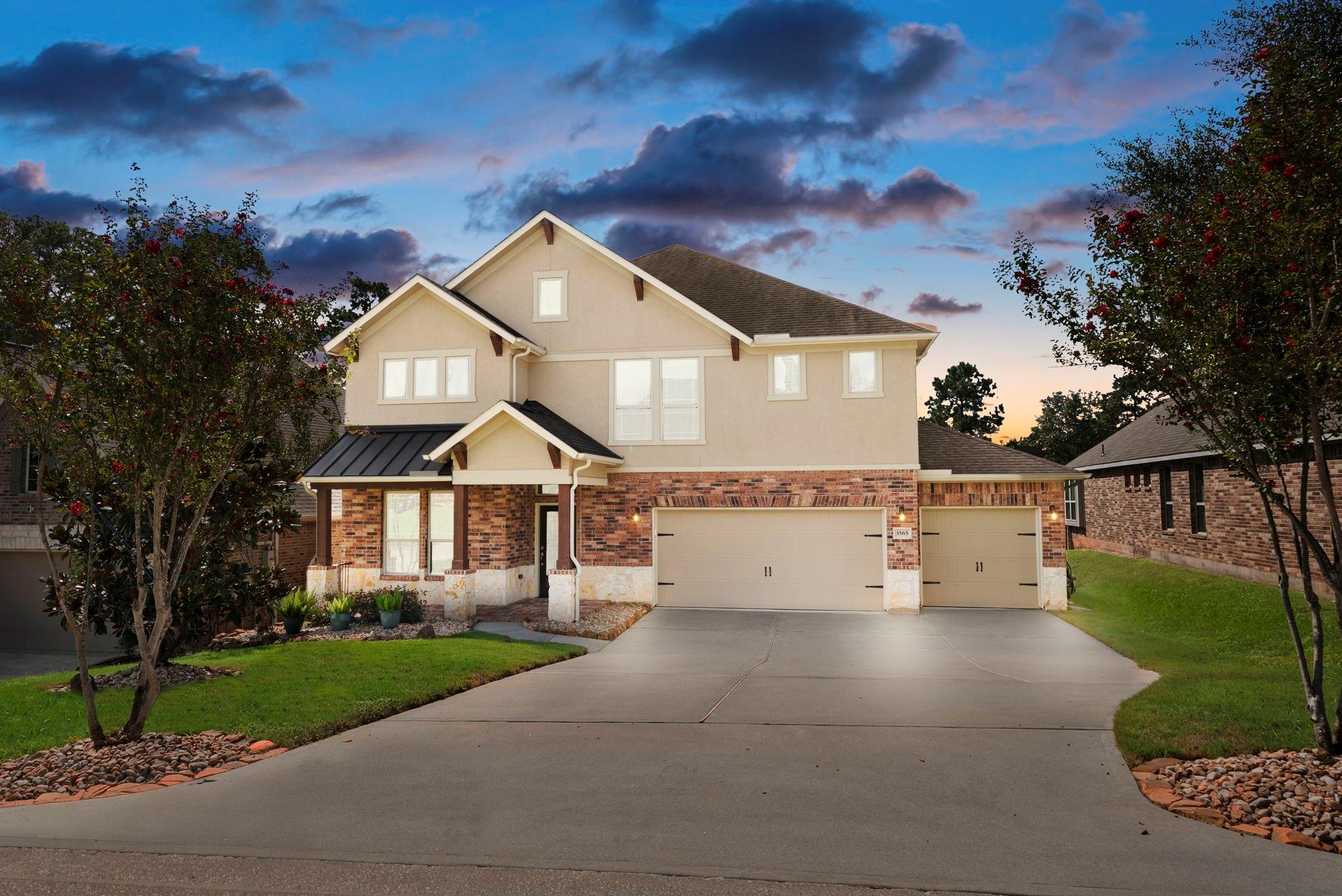 3565 Falcon Way — photo