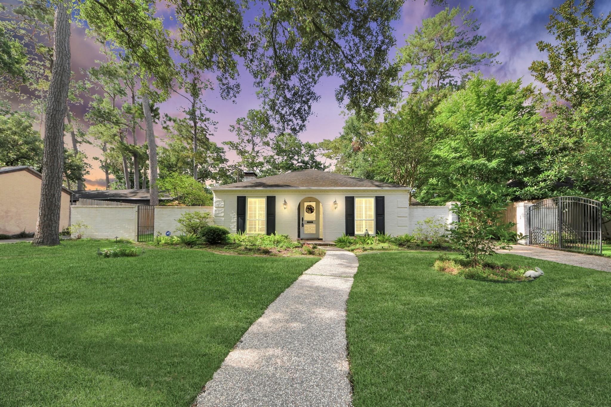 10115 Holly Springs Drive — photo