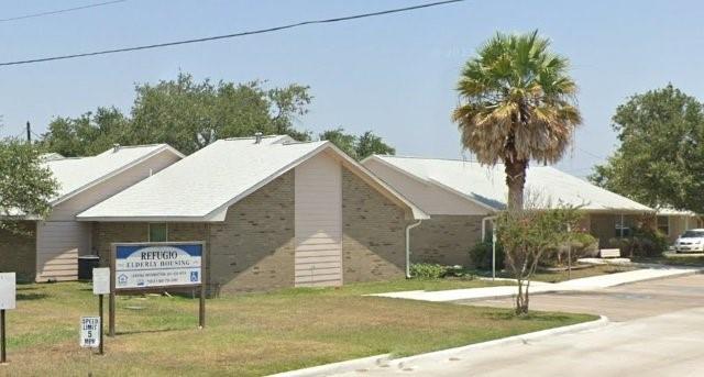 602 W Commons Street, Refugio, TX 78377 — photo 3