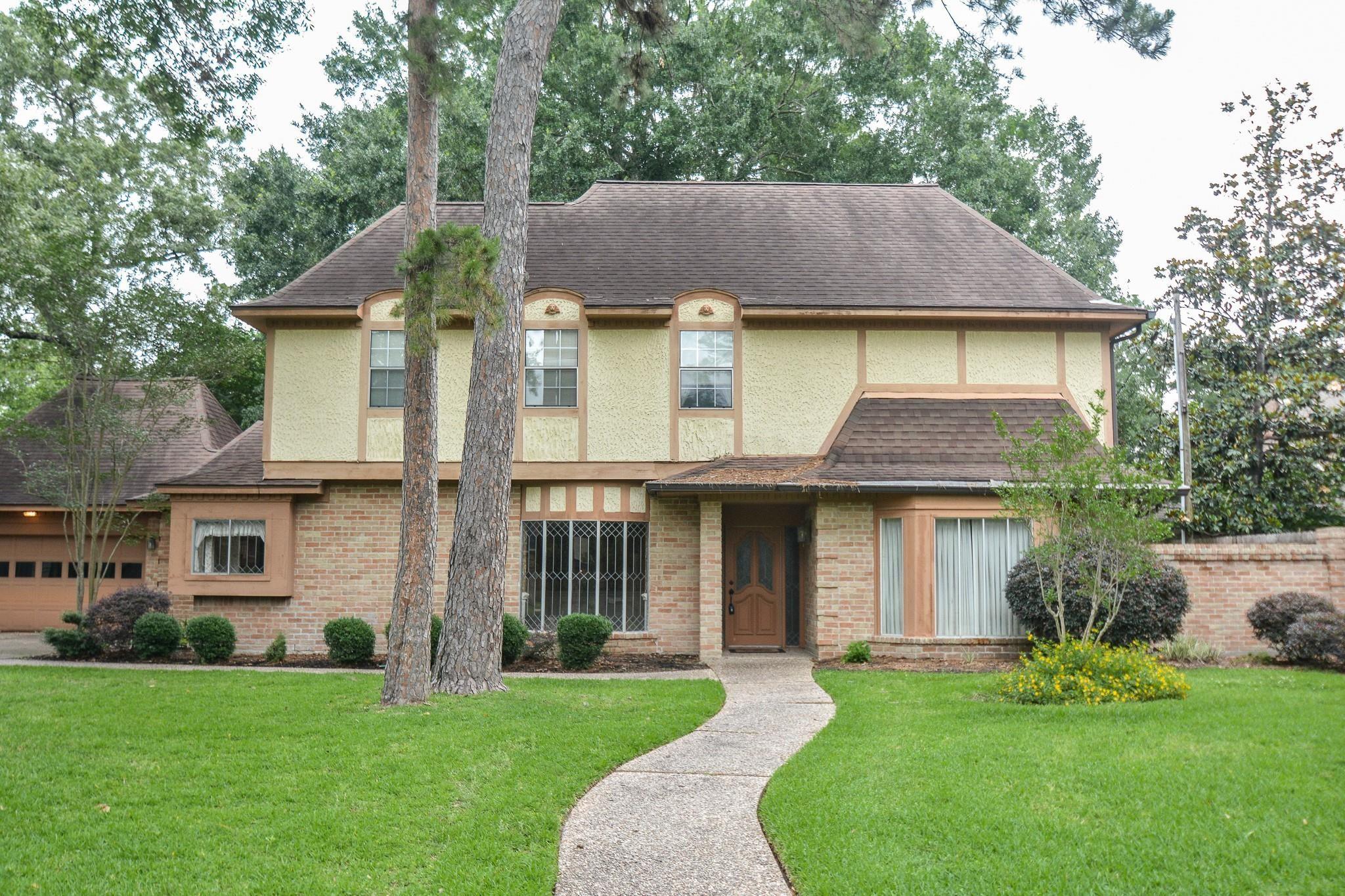 16010 Mickleham Drive — photo