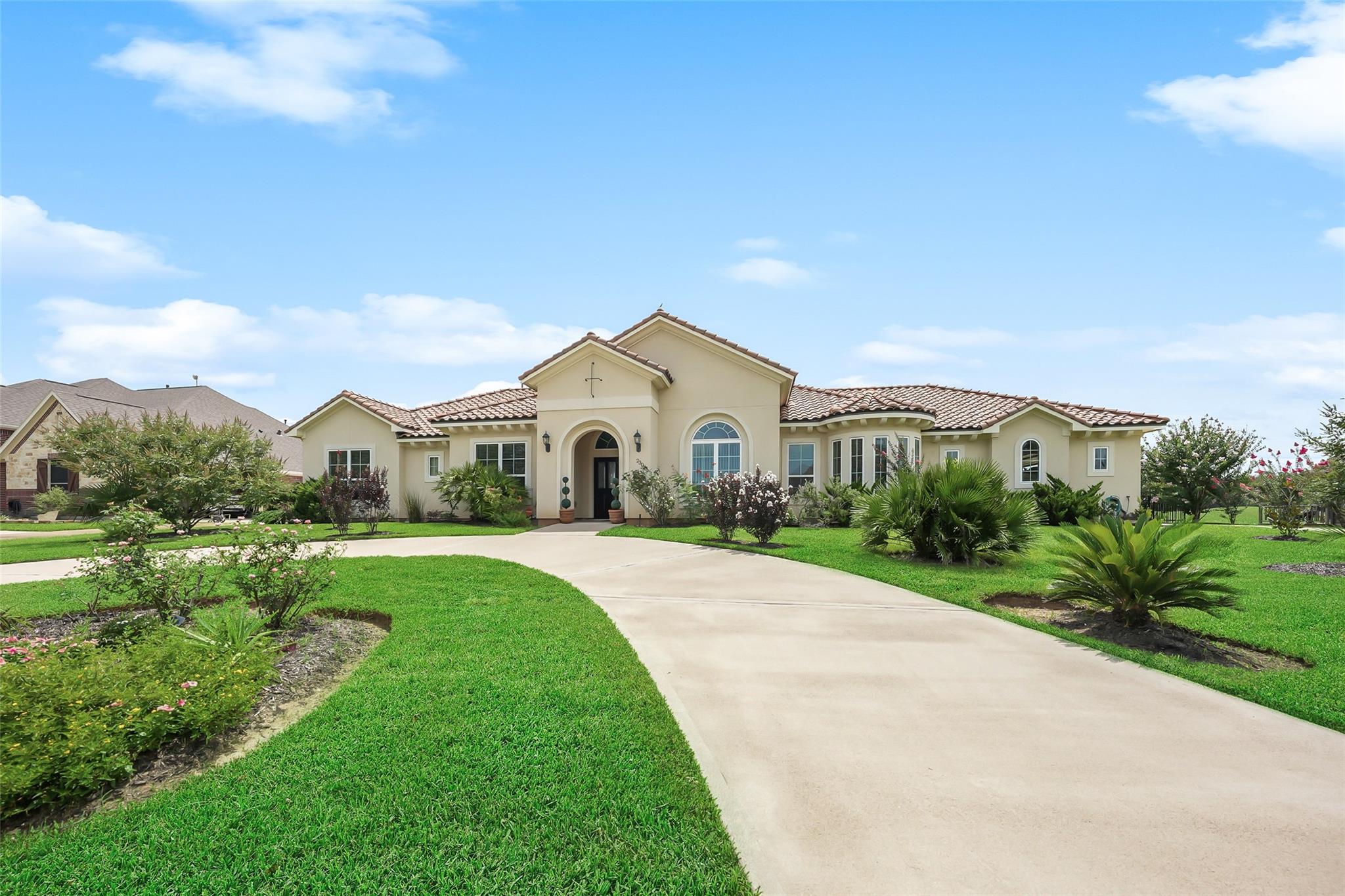 230 Lawrence Marshall Drive — photo