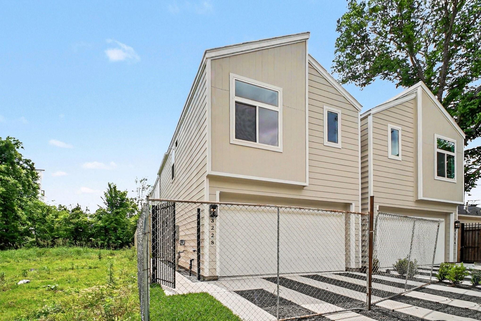 3228 Drew Street — photo