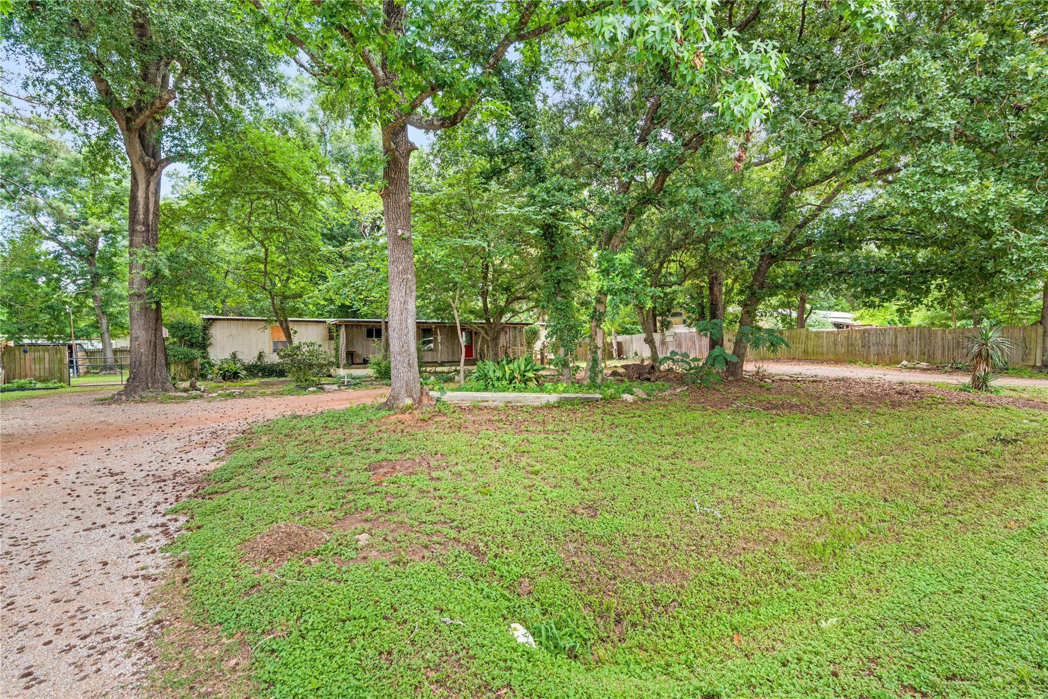 402 Baltzell Drive — photo