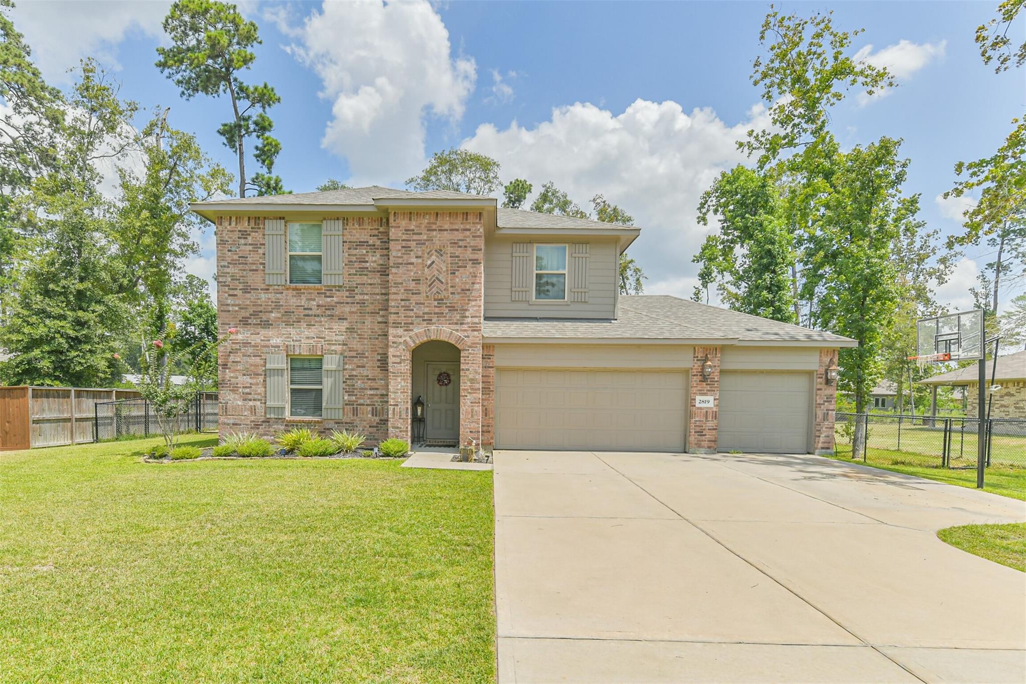 2819 N Colosseum Court — photo