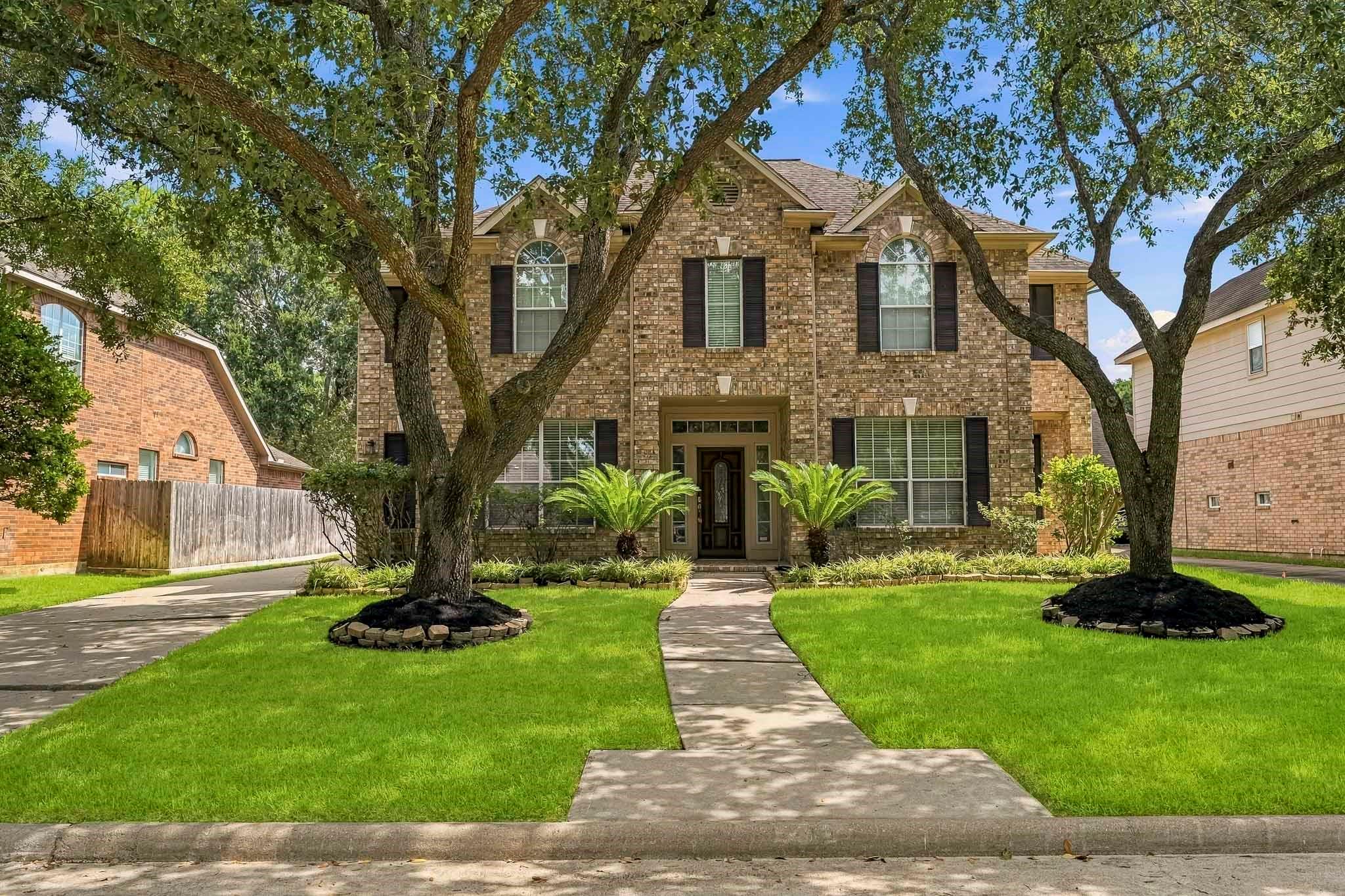 215 Owens Park Drive — photo
