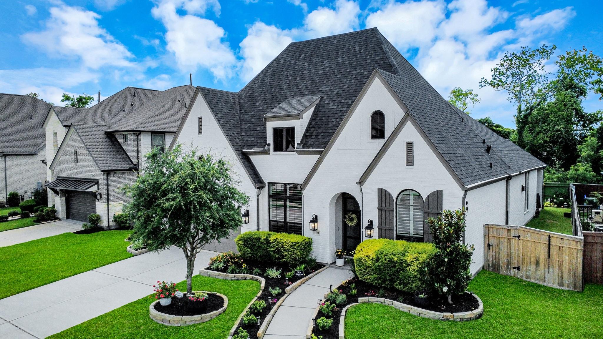 1711 Pleasant Grove Drive — photo