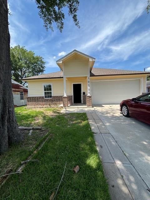 10525 Burman Street — photo