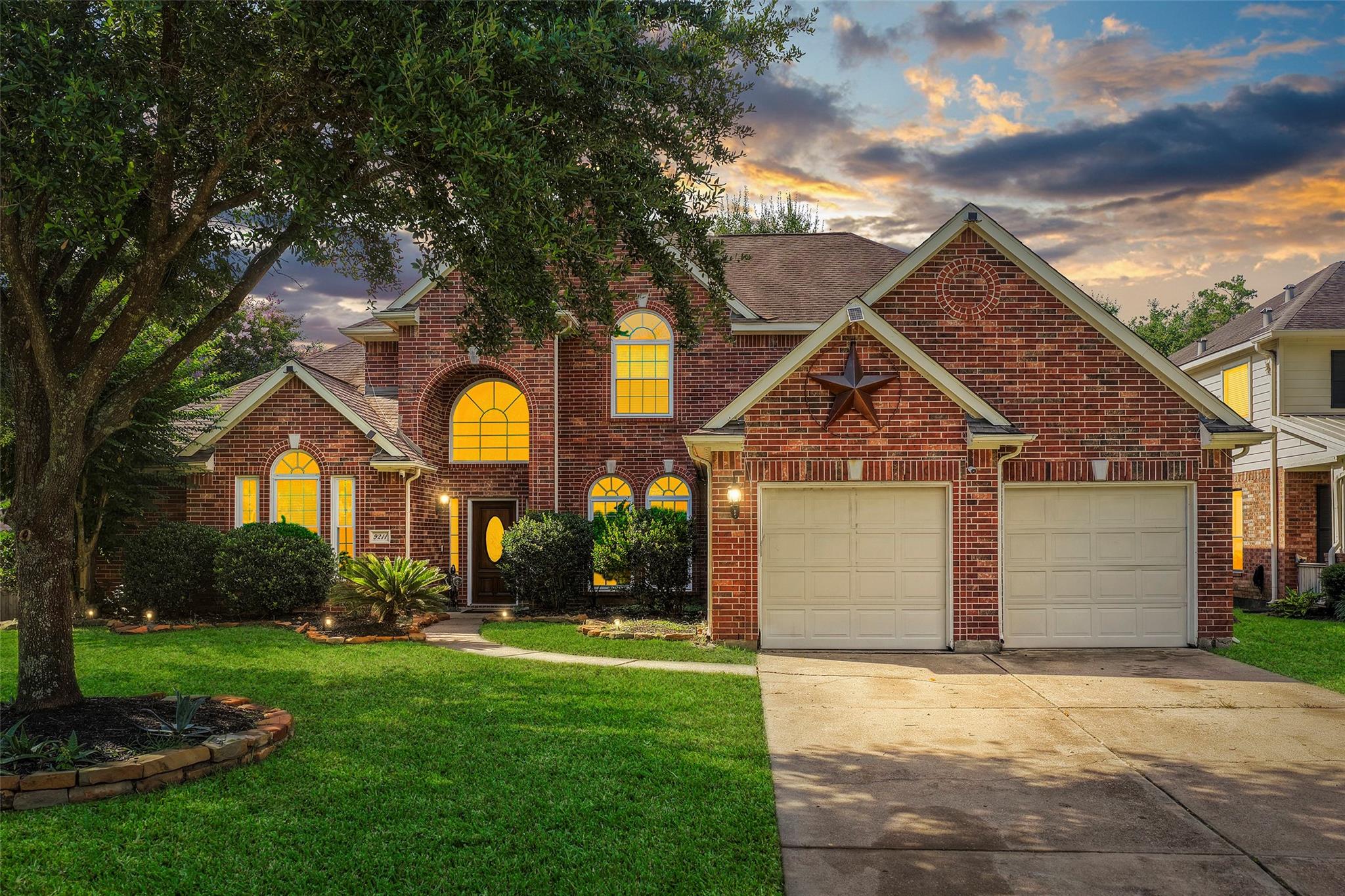9211 Memorial Grove Drive — photo