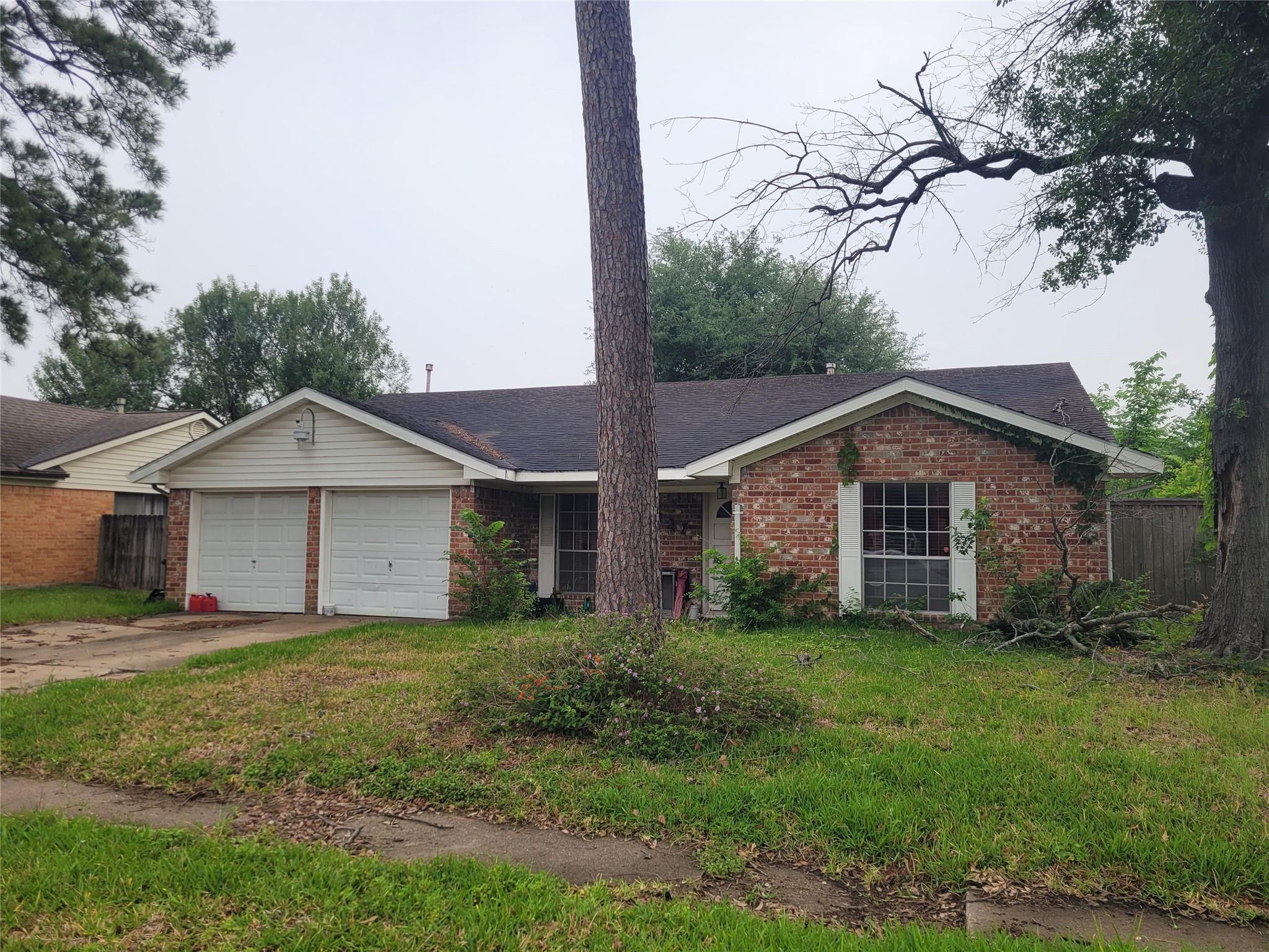 13827 Lantern Lane — photo