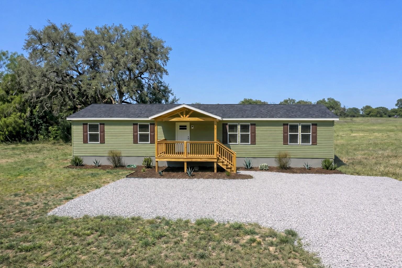 1527 County Road 428 — photo