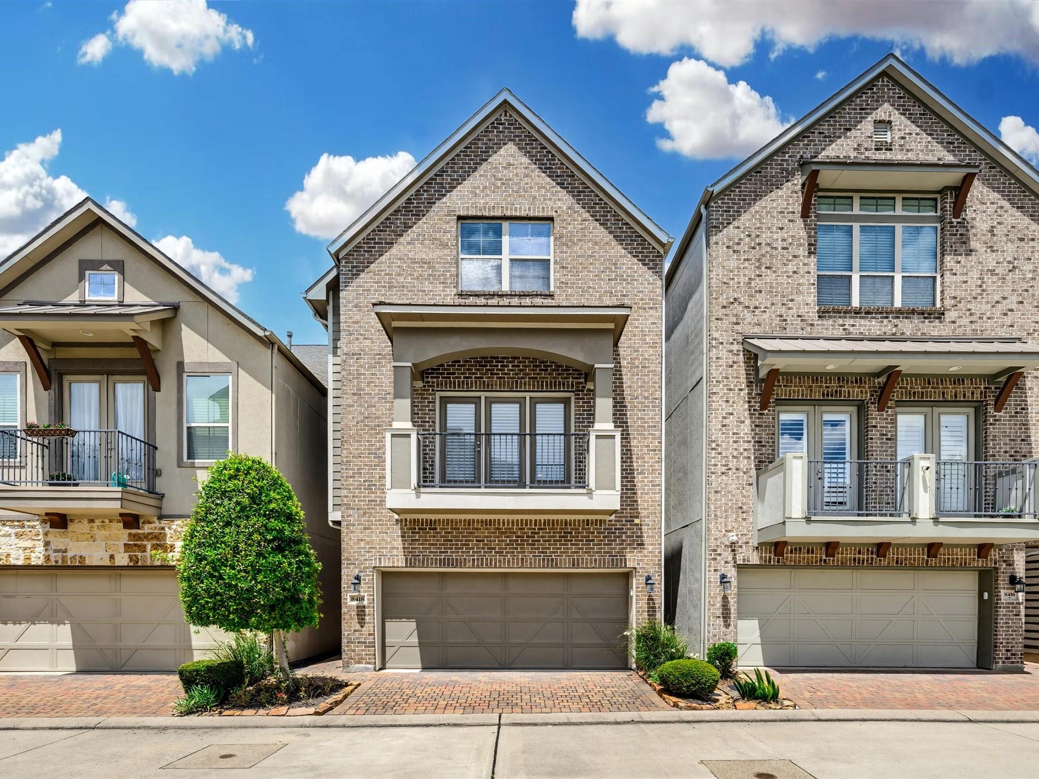 8418 Oak Leaf Point Drive — photo