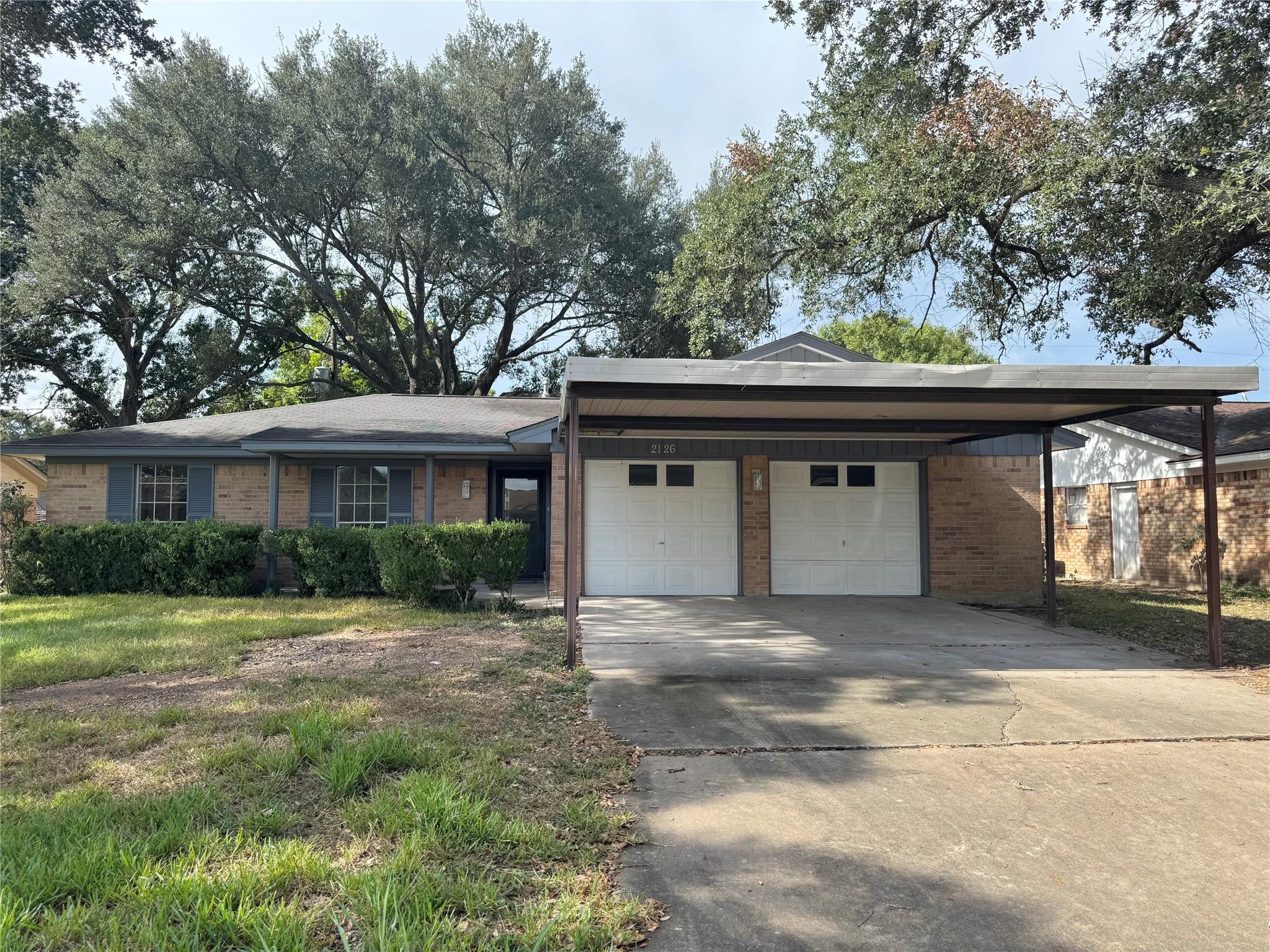 2126 Ripple Creek Drive — photo