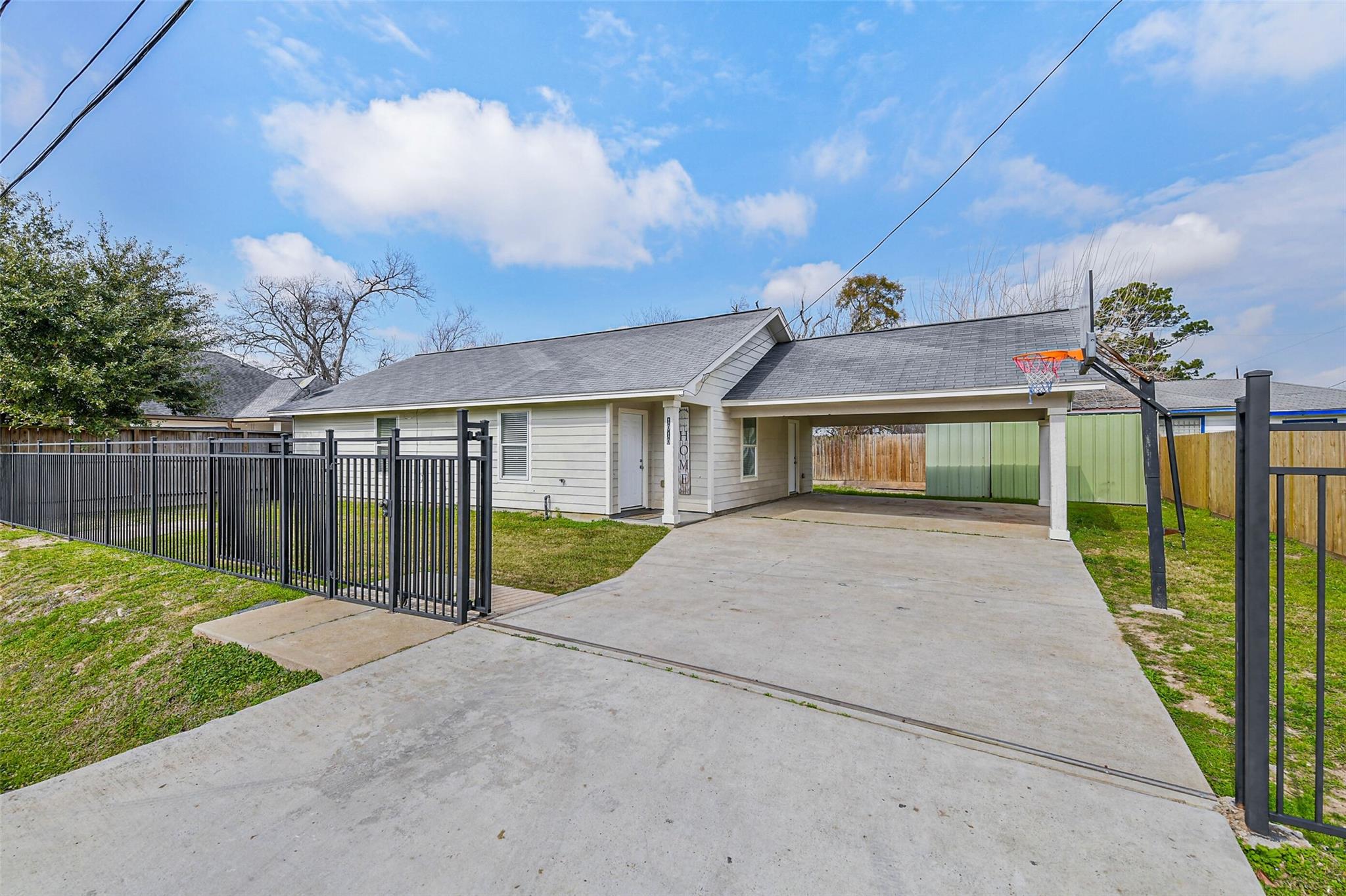 1010 Jeff Street — photo
