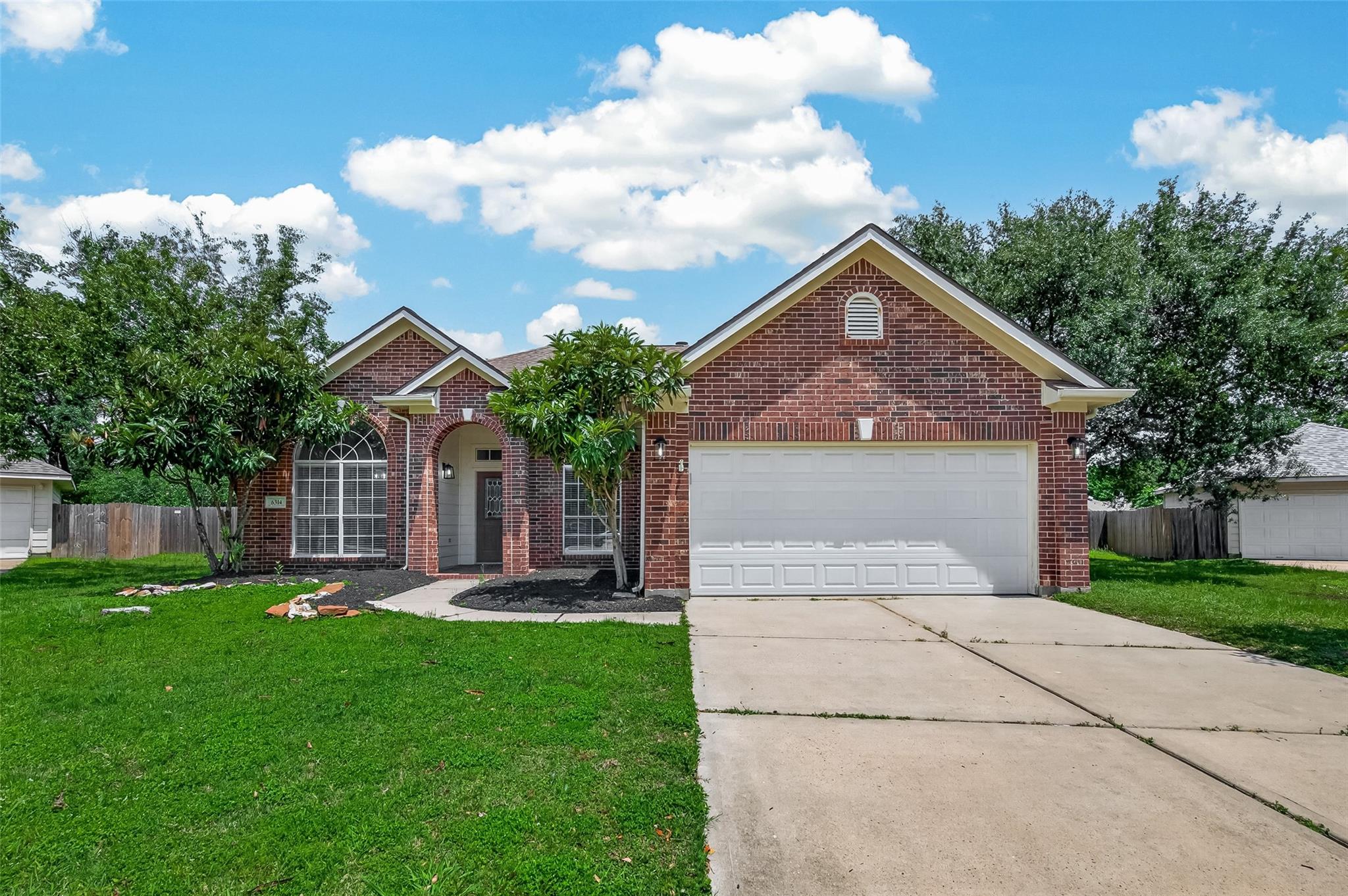 6314 Briar Cross Court — photo
