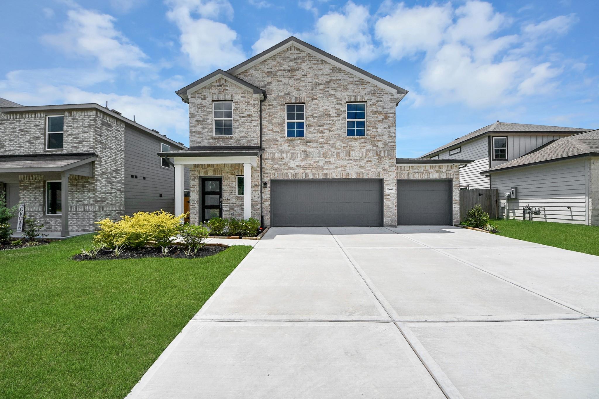 25666 Roy Rogers Road — photo