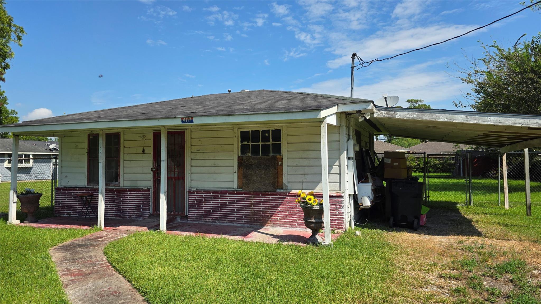 407 Turner Drive — photo