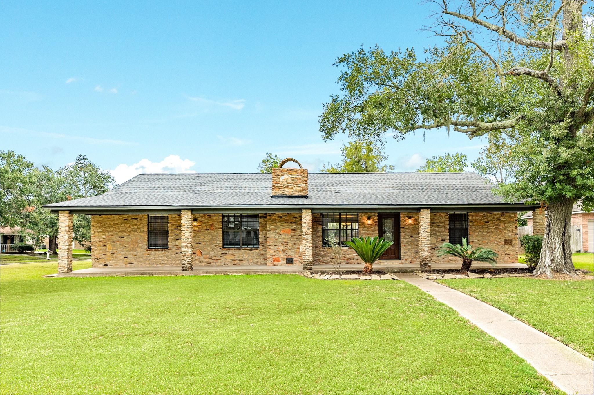 436 Huckleberry Drive — photo