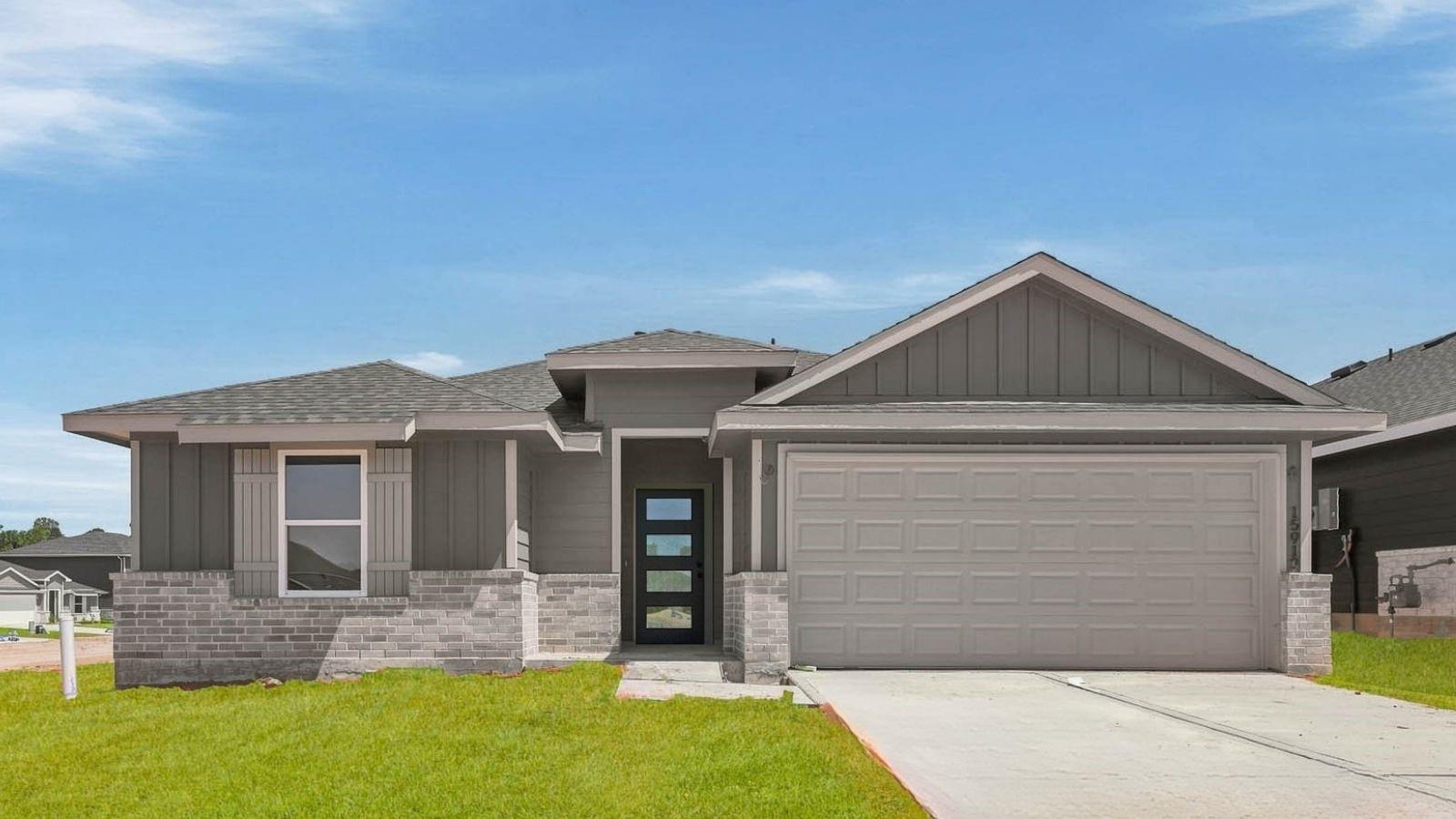 15912 Maybelle Street — photo