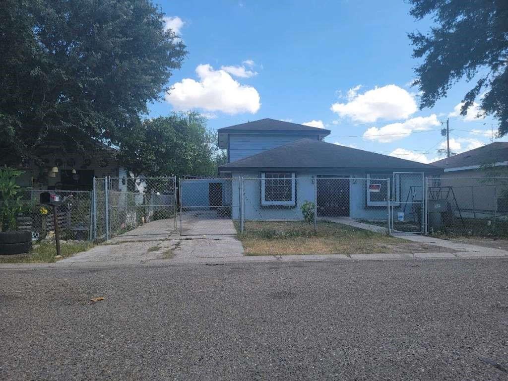 918 E Salazar Street — photo