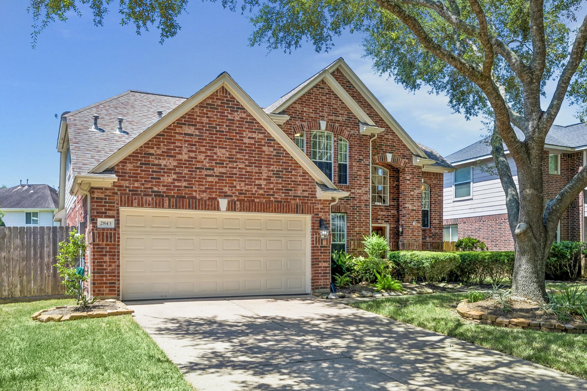 2843 Five Oaks Drive — photo
