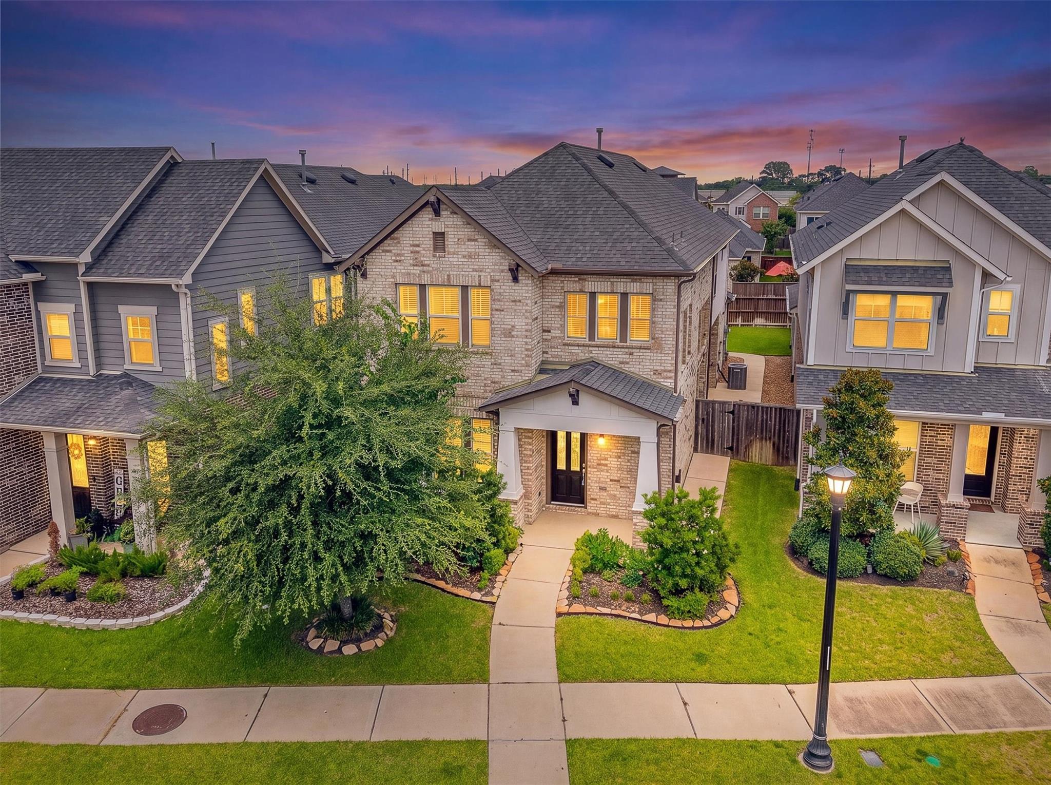 27022 Brighton Valley Way — photo