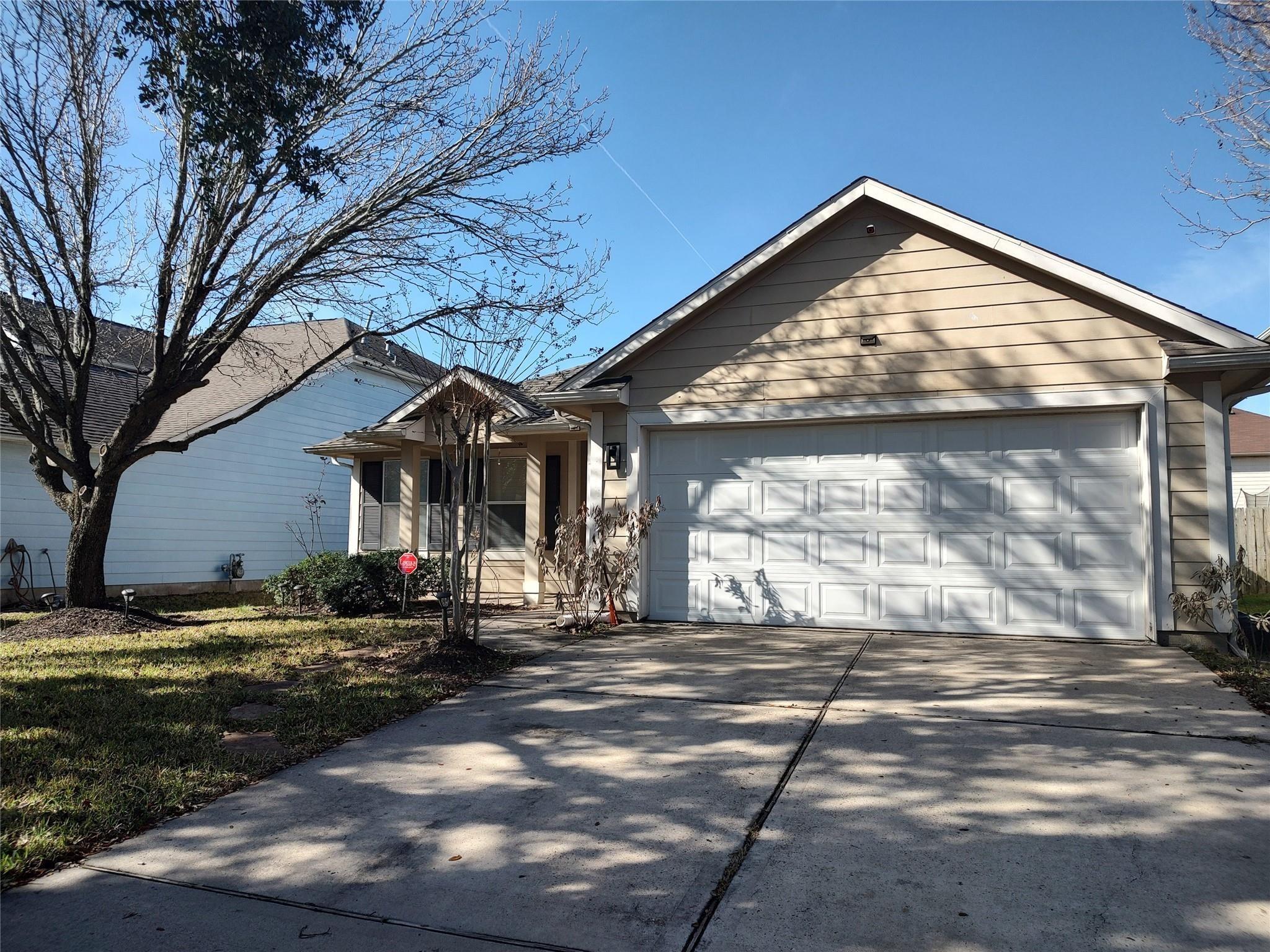 12618 Roxdale Ridge Drive, Houston, TX 77044