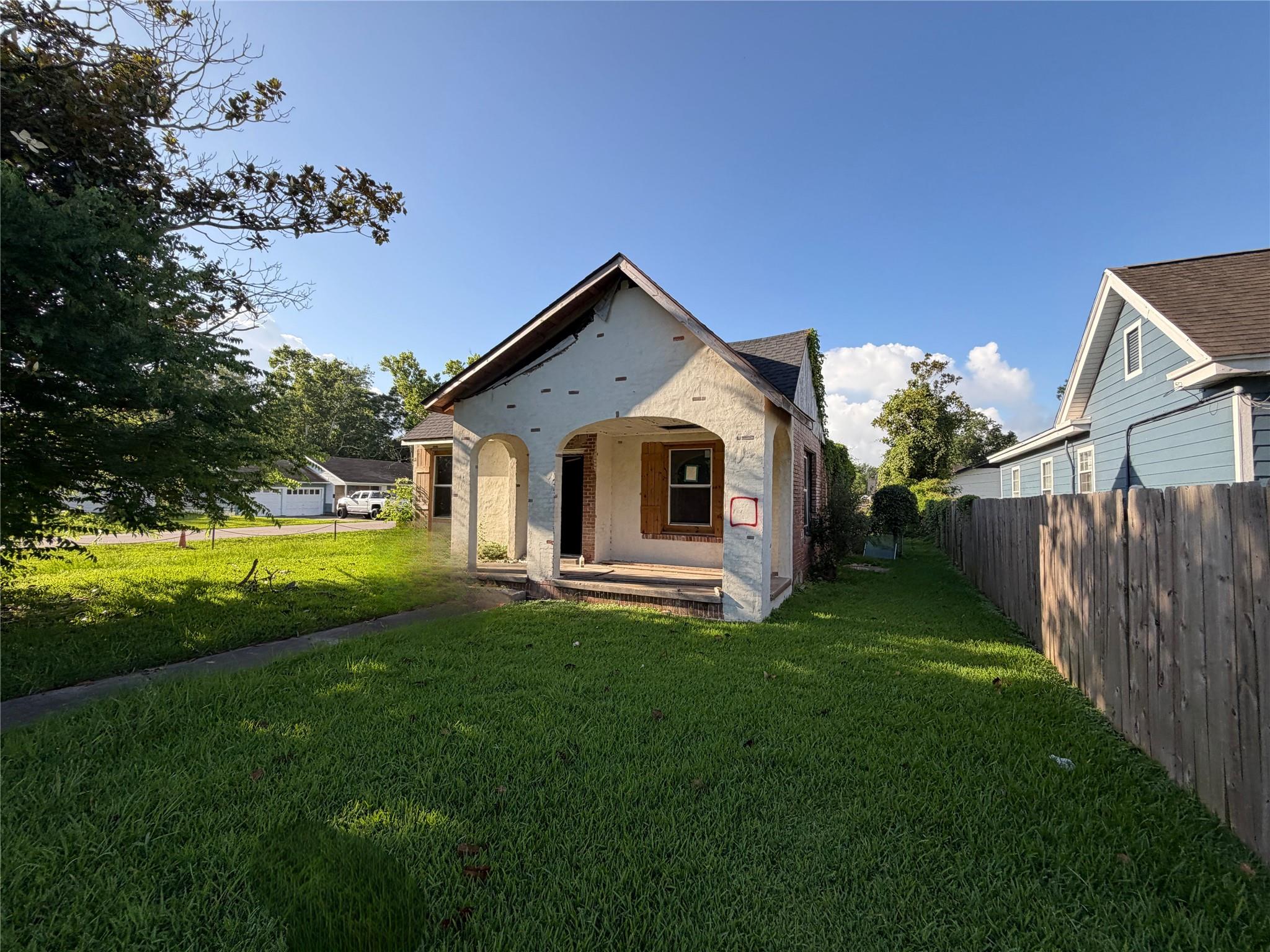 603 Highland Drive — photo