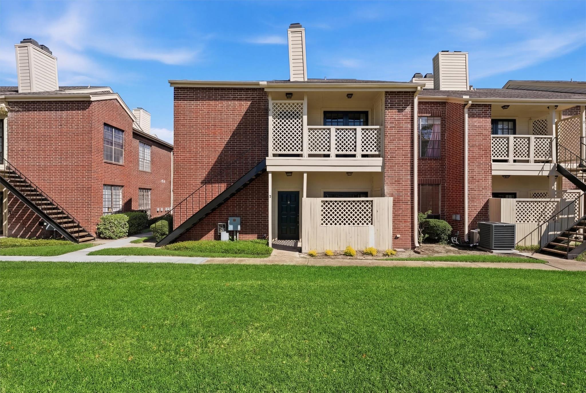 8055 Cambridge Street #5 — photo