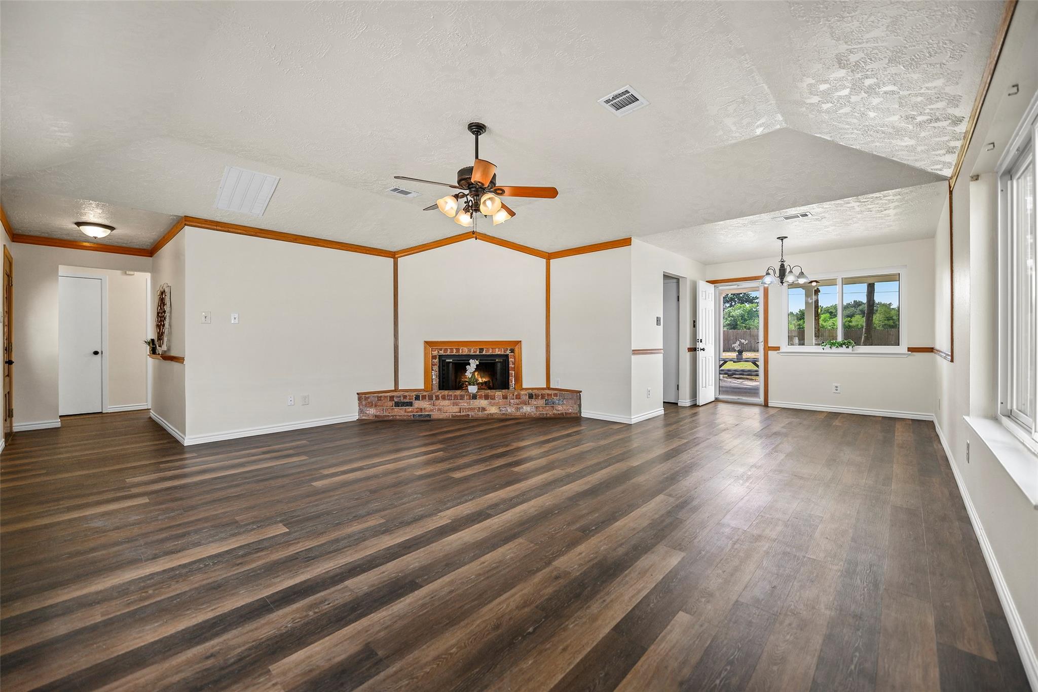 4119 Bridgeland Lane — photo